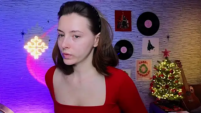 Snapshot of GloriaElmer chatting on December 27, 2024, 6:35 am GloriaElmer online show from December 27, 2024, 6:35 am