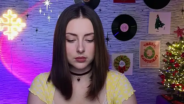 Snapshot of GloriaElmer chatting on January 7, 2025, 6:14 pm GloriaElmer online show from January 7, 2025, 6:14 pm