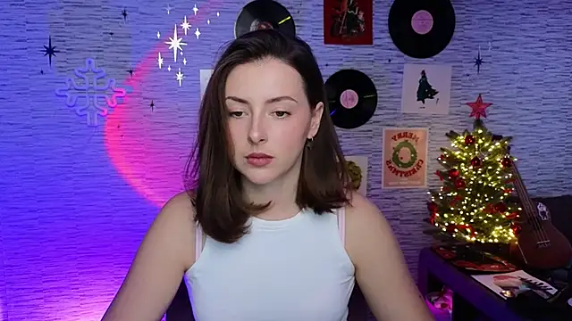 Snapshot of GloriaElmer chatting on January 10, 2025, 12:47 pm GloriaElmer online show from January 10, 2025, 12:47 pm