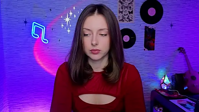 Snapshot of GloriaElmer chatting on February 11, 2025, 10:26 am GloriaElmer online show from February 11, 2025, 10:26 am