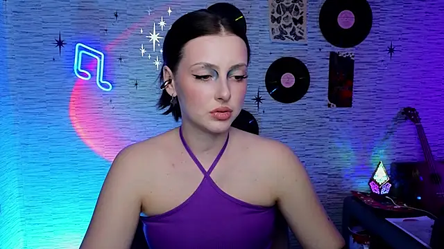 Snapshot of GloriaElmer chatting on February 26, 2025, 6:37 am GloriaElmer online show from February 26, 2025, 6:37 am