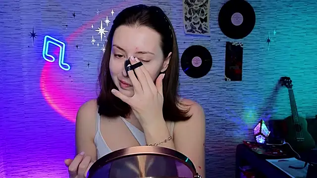 Snapshot of GloriaElmer chatting on February 28, 2025, 6:10 am GloriaElmer online show from February 28, 2025, 6:10 am