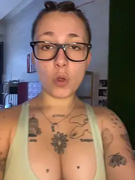 Hawitxui online show from October 17, 2025, 8:50 am