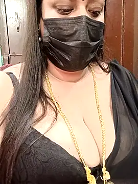 Snapshot of ashikaa_r chatting on February 24, 2025, 5:11 am ashikaa r online show from February 24, 2025, 5:11 am