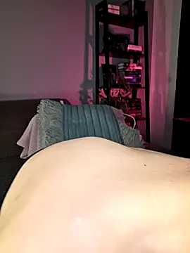 Nicky-Blue online show from April 2, 2026, 5:10 pm