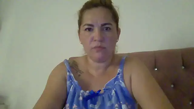 mirand zackyx online show from September 27, 2025, 2:38 am