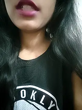 Hot Goldengirl online show from March 10, 2025, 9:21 am