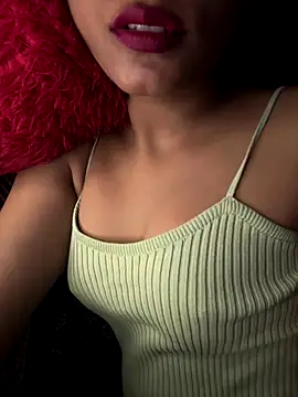 Hot Goldengirl online show from October 2, 2025, 11:23 pm