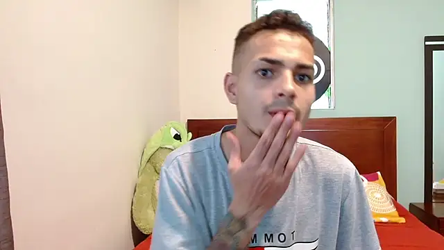 Jeffstyle18 online show from October 8, 2025, 8:17 pm