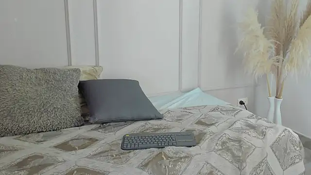 Mariapettit online show from April 19, 2026, 10:58 am