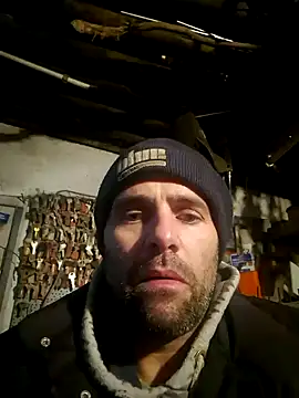 Snapshot of Dorset8360 chatting on December 6, 2024, 3:22 pm Dorset8360 online show from December 6, 2024, 3:22 pm