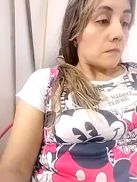 Isabel23zr online show from February 26, 2025, 2:04 am