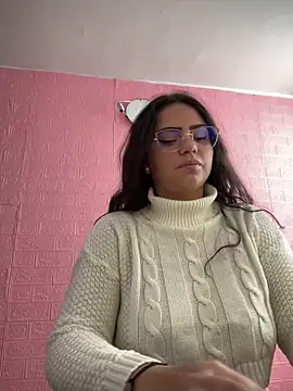 Snapshot of karol_9 chatting on March 22, 2025, 5:52 pm karol 9 online show from March 22, 2025, 5:52 pm