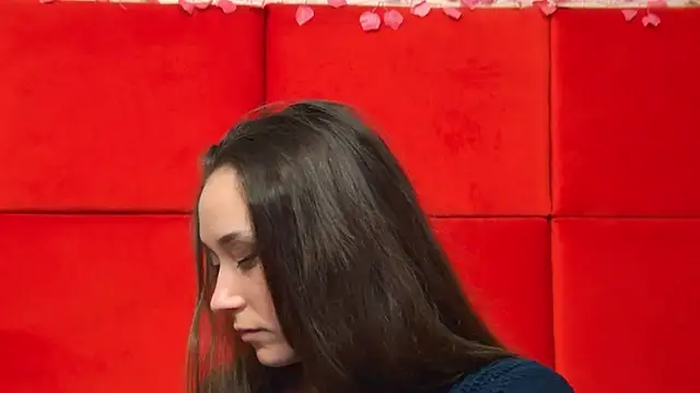 AliceMunro online show from February 12, 2025, 10:04 pm