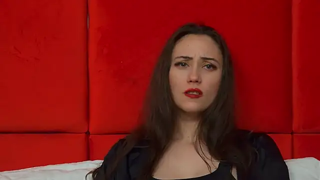 AliceMunro online show from March 4, 2025, 11:00 pm