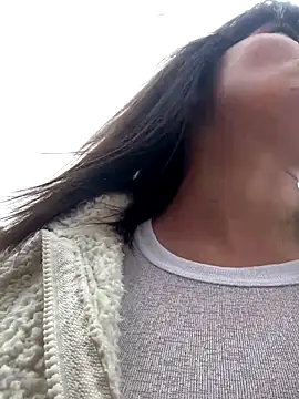 Snapshot of Accole chatting on September 18, 2025, 8:49 am Accole online show from September 18, 2025, 8:49 am