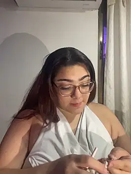 KathyGonzalez online show from November 16, 2025, 10:54 am