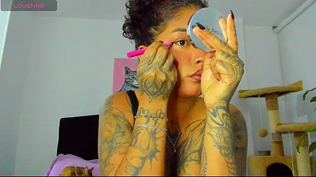 JuliaRose ks online show from April 4, 2026, 12:53 am