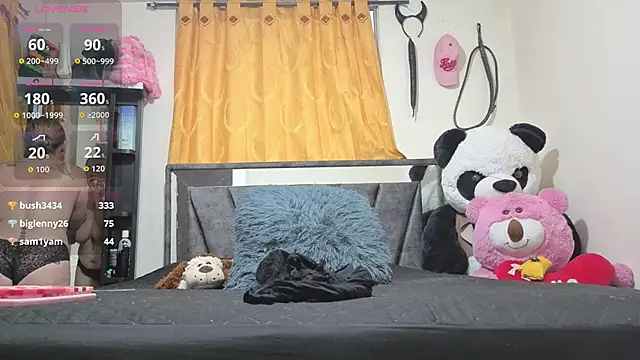 Hotsamantamature online show from September 18, 2025, 10:34 pm