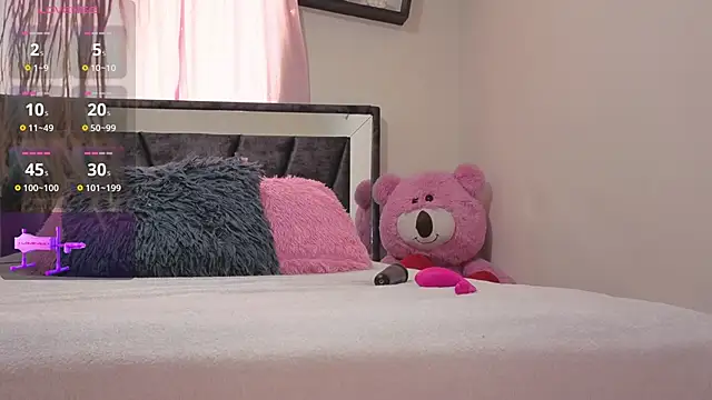 Hotsamantamature online show from November 22, 2025, 4:50 pm