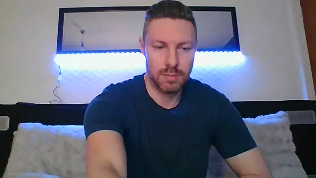 Fit4fun24 online show from March 16, 2026, 10:47 pm