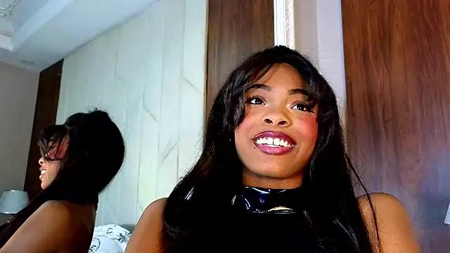 Snapshot of adaraSmiith chatting on December 3, 2024, 6:06 pm adaraSmiith online show from December 3, 2024, 6:06 pm