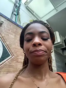 Snapshot of adaraSmiith chatting on January 15, 2025, 11:32 am adaraSmiith online show from January 15, 2025, 11:32 am