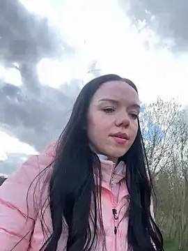 Vanesskaa online show from April 5, 2026, 3:42 pm