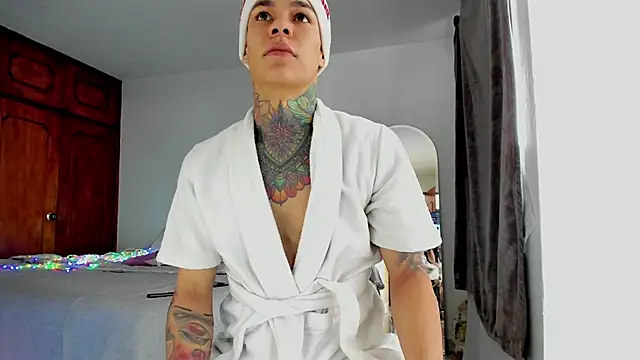 Jordyrodriiguez online show from December 24, 2024, 6:06 pm