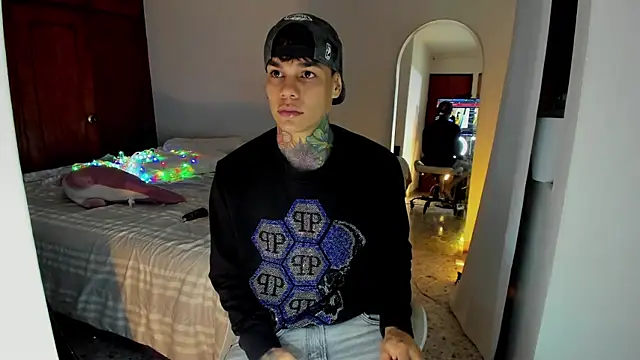 Jordyrodriiguez online show from December 26, 2024, 7:03 am