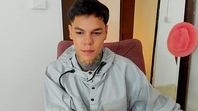 Jordyrodriiguez online show from October 27, 2025, 1:48 pm