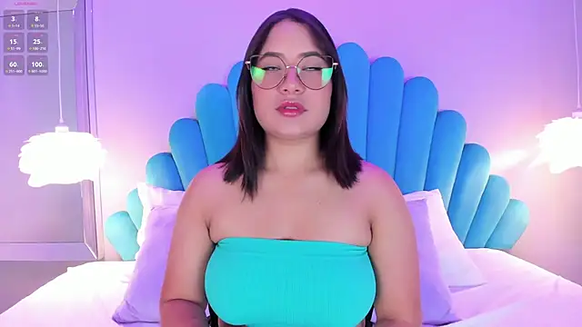 HannaKarson online show from March 7, 2025, 11:40 am