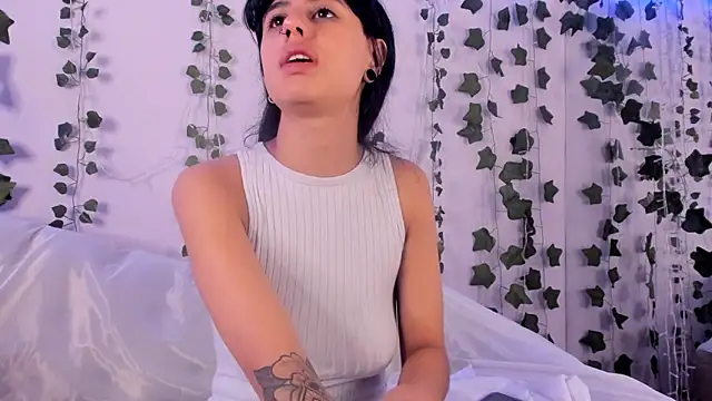 Natasha Nasty2 online show from December 23, 2024, 11:17 pm