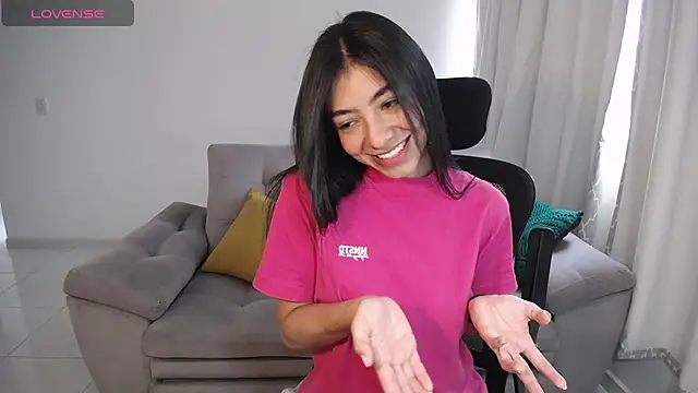 Liissa cute  online show from December 16, 2024, 5:54 pm