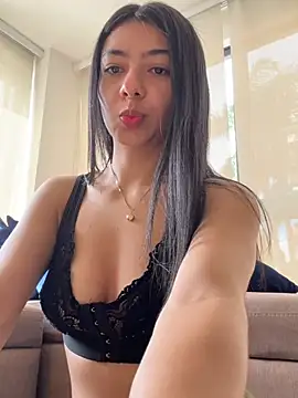 Liissa cute  online show from June 1, 2026, 7:59 pm