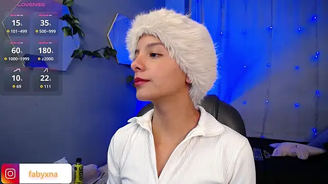 peyton golden1 online show from November 2, 2025, 3:09 am