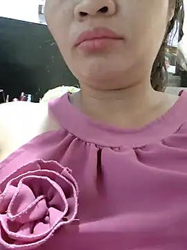  Mira 69  online show from May 25, 2026, 11:33 pm