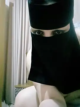 Snapshot of Naariman chatting on February 13, 2025, 5:44 pm Naariman online show from February 13, 2025, 5:44 pm