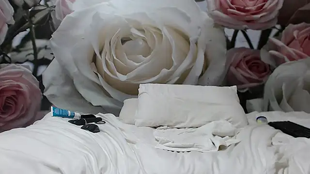 Sexysilverfoxxx online show from December 2, 2024, 6:32 pm