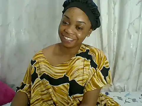 PrettyPrincess14 online show from May 19, 2026, 7:09 pm