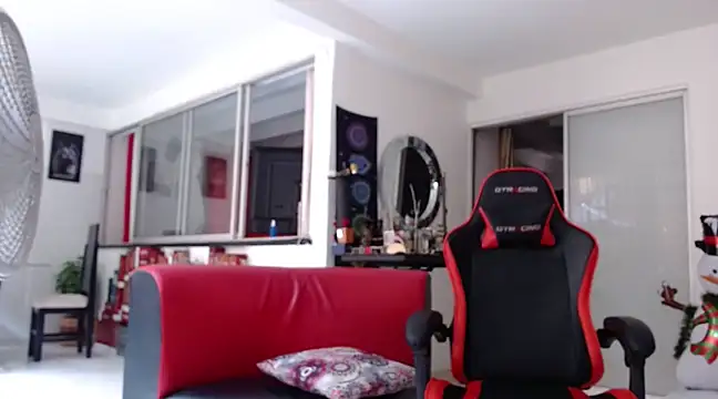 damiam fiery online show from December 4, 2024, 7:23 pm