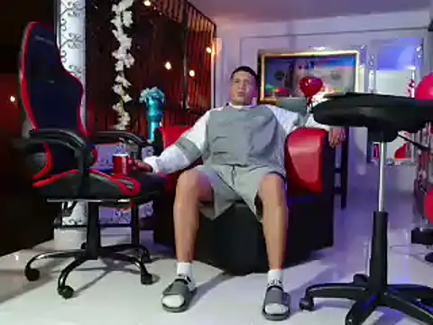 damiam fiery online show from March 17, 2025, 4:29 am