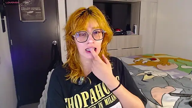 mariana124- online show from January 9, 2026, 9:49 pm