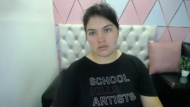 Snapshot of Marinasexxx chatting on September 20, 2025, 7:04 pm Marinasexxx online show from September 20, 2025, 7:04 pm