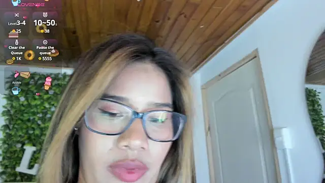 Enma  clark online show from December 7, 2024, 9:50 am