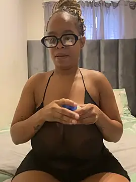 Snapshot of Saggy_areola95 chatting on April 25, 2026, 9:01 am Saggy areola95 online show from April 25, 2026, 9:01 am