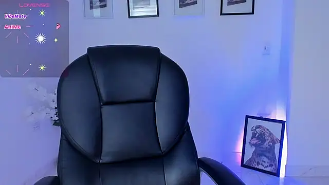 Snapshot of ellarosee_ chatting on February 10, 2026, 6:45 pm ellarosee online show from February 10, 2026, 6:45 pm