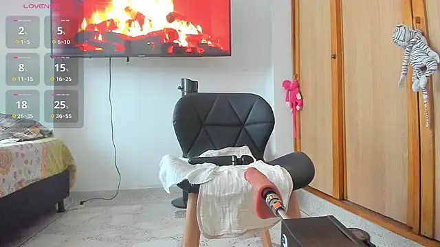 lily evil online show from February 25, 2026, 7:01 pm