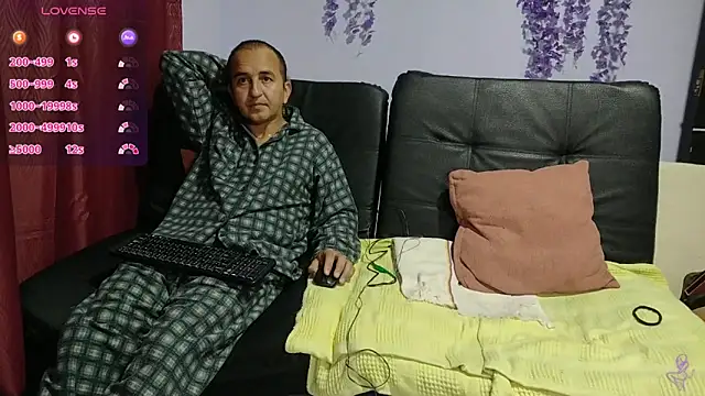 yazfore2 online show from November 15, 2025, 12:19 am