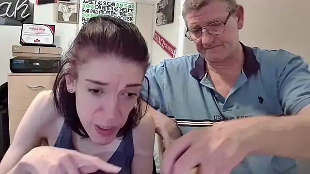 MelinahViking online show from November 30, 2025, 2:37 am